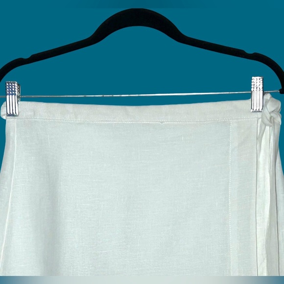 NWT White Wrap Mini Skirt in Linen, Lined, Size 00 - Picture 5 of 11